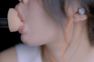 小萌含住你的耳朵（22.10.11~1）