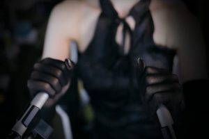 虎牙阿稀稀大魔王 蕾丝手套+视频超近踩踏视角！（22.10.27~7）