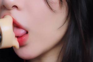 小萌舒服的舔耳（22.12.30~1）