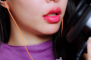 小萌 红唇舔耳（22.12.26~2）