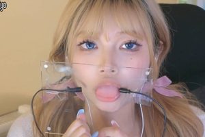 辣辣舔屏+耳道摩擦（23.04.24~1）