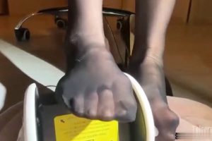 婉儿别闹ASMR后妈剧情桌下风景（23.04.30~4）