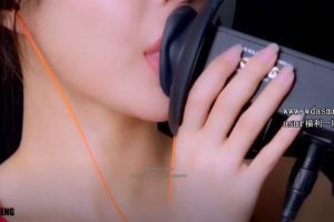 小萌 舔耳 亲吻（25.12.1~1）